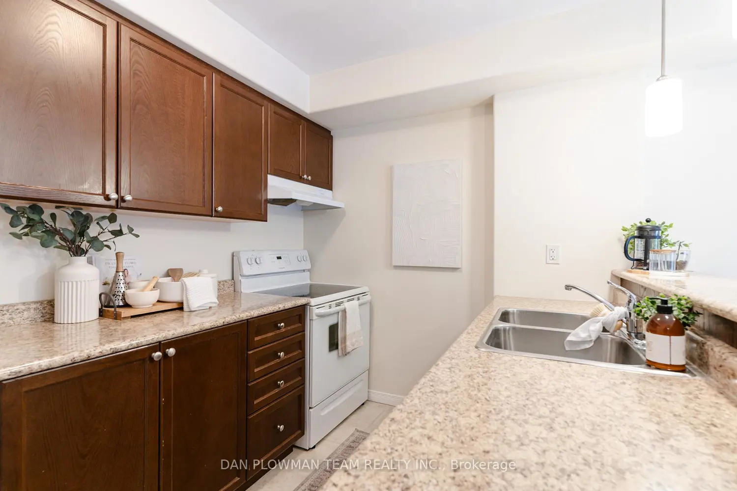 Additional image 6 of 306 Spillsbury Drive 209