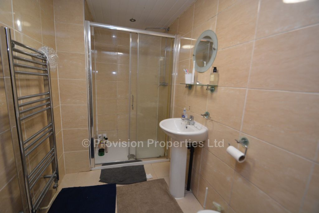 Additional image 17 of 6 bed terraced house to rentEbor Place, Hyde Park, Leeds LS6