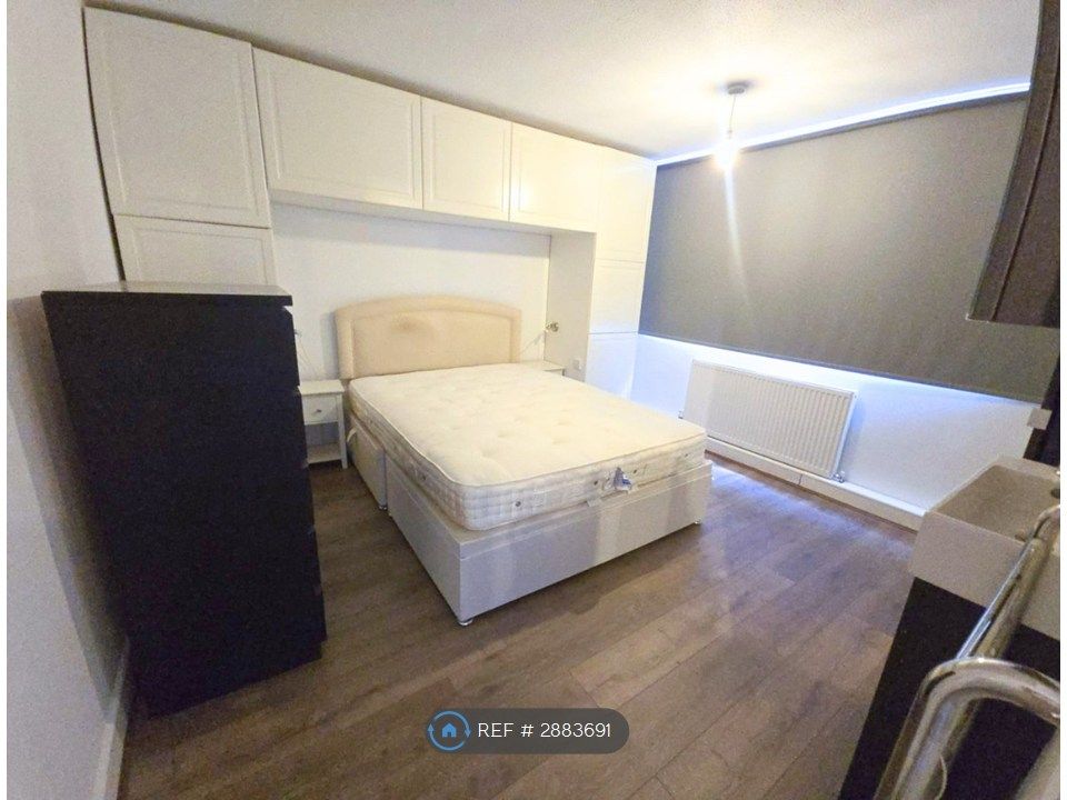 Additional image 14 of 3 bed flat to rentNew St, Horsham RH13