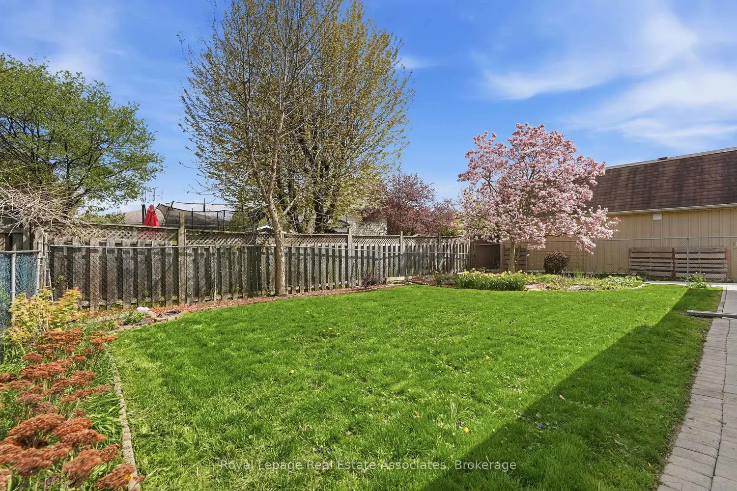Additional image 16 of 13 Ferndale Crescent