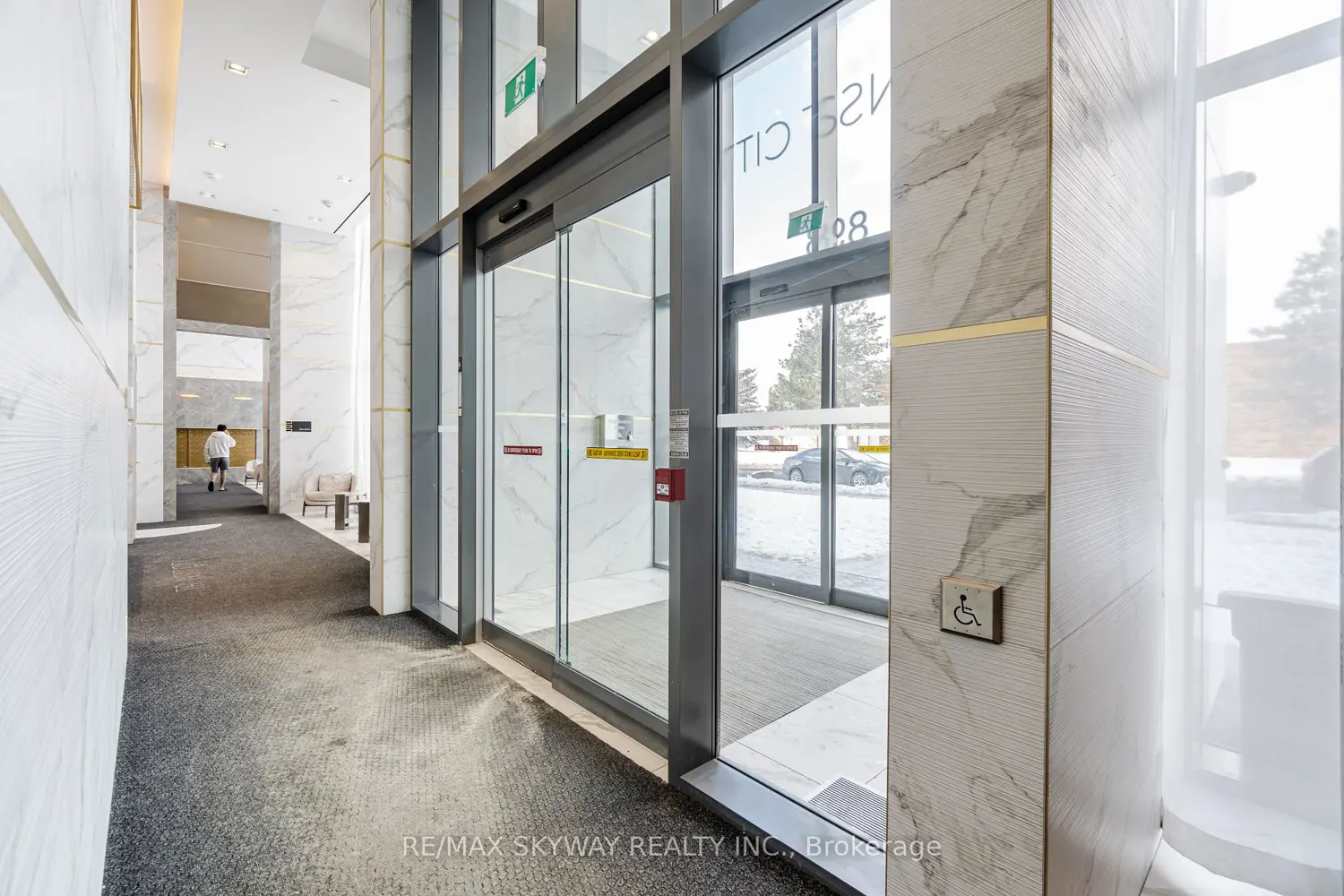 Additional image 17 of 898 Portage Parkway 5605