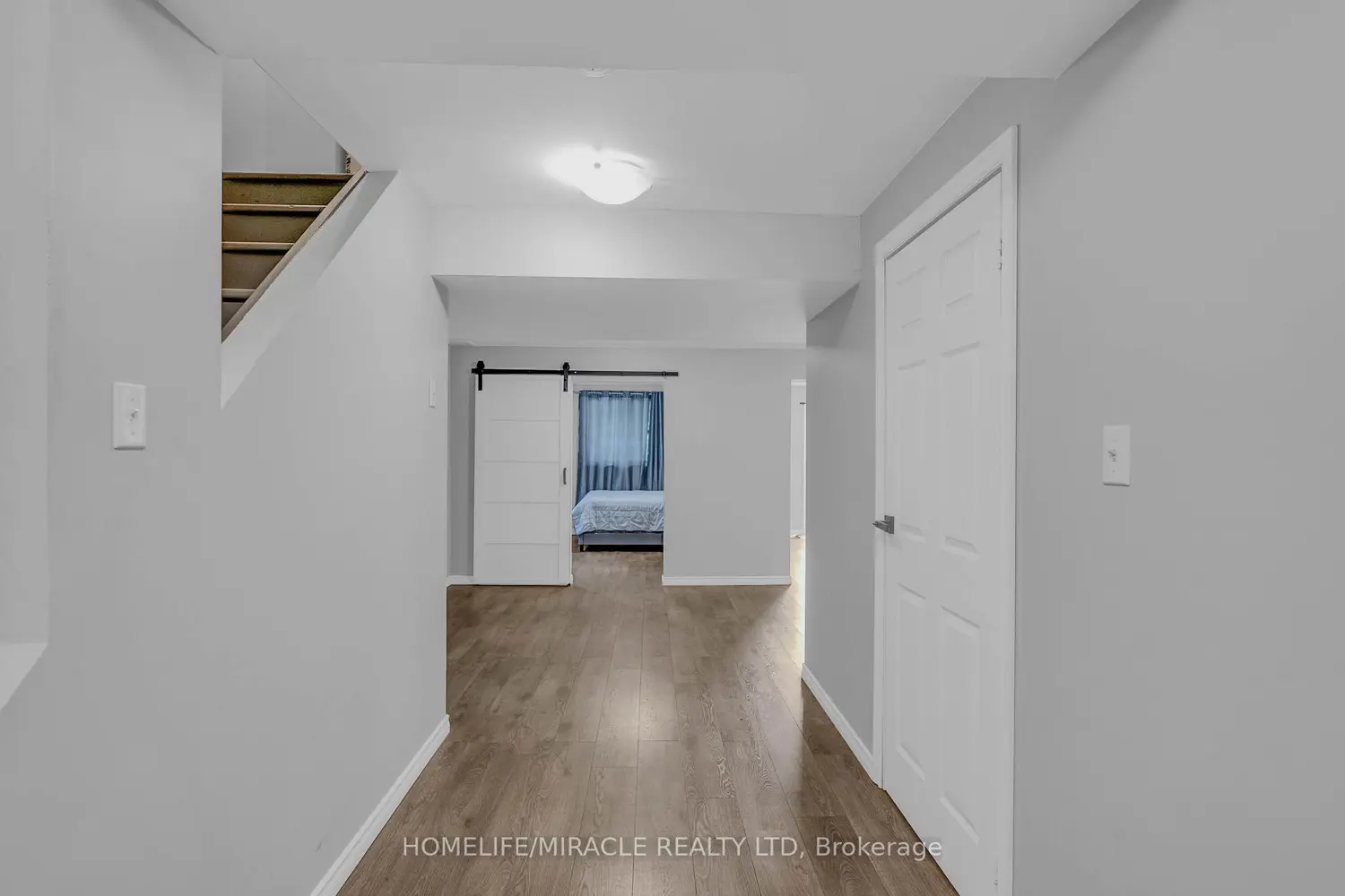 Additional image 17 of 572 Simon Street