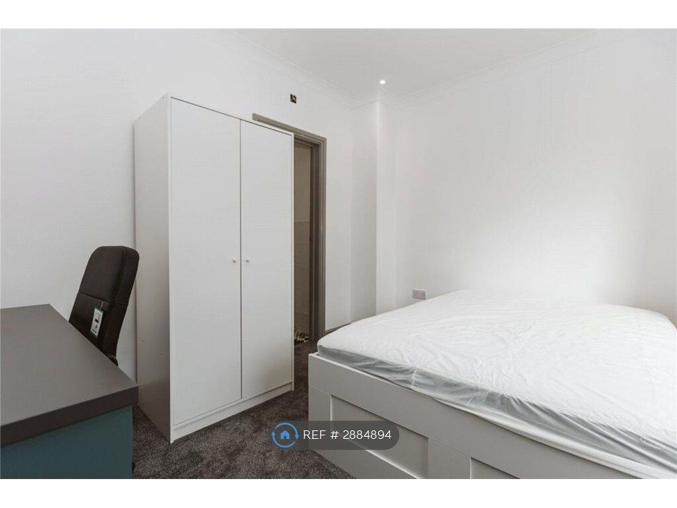 Additional image 7 of 6 bed semi-detached house to rentHunters Way, Bristol BS34