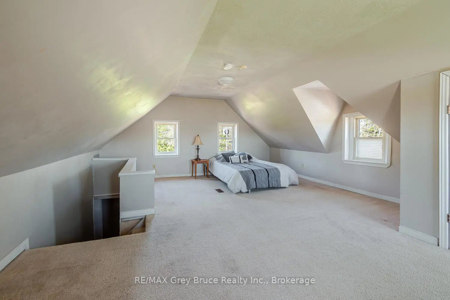 Additional image 9 of 206 Lindsay Road 30