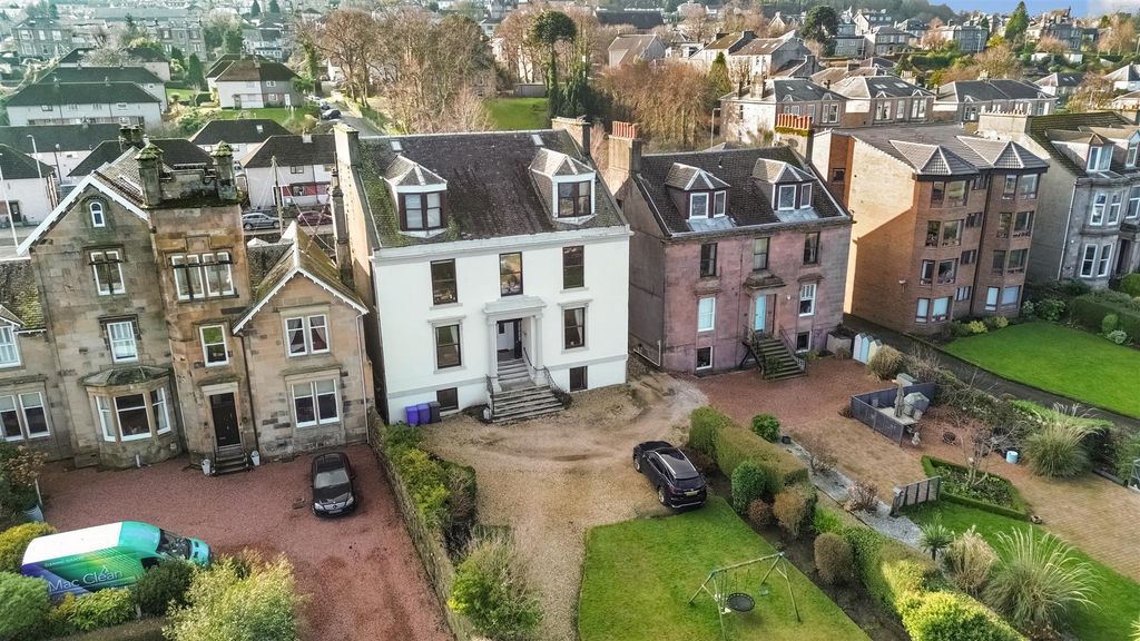 Additional image 6 of 4 bed flat for saleEsplanade, Greenock PA16