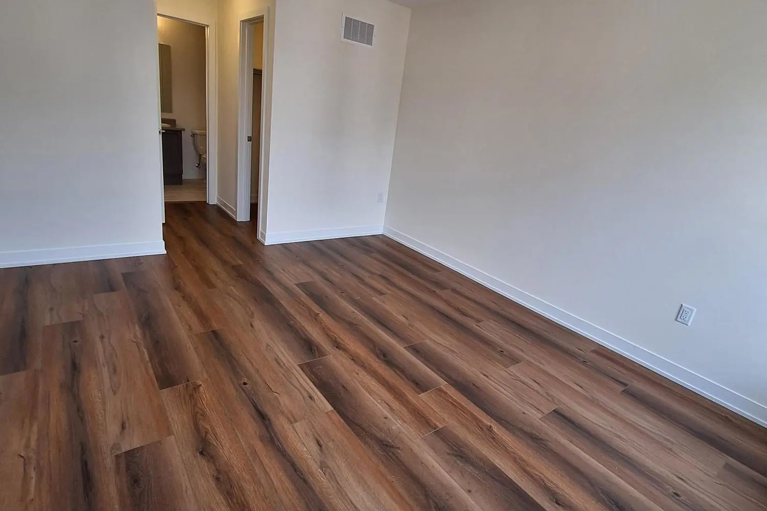 Additional image 14 of 1695 Dersan Street 1202