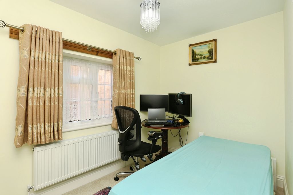 Additional image 13 of 3 bed bungalow for salePoverest Road, Orpington BR5