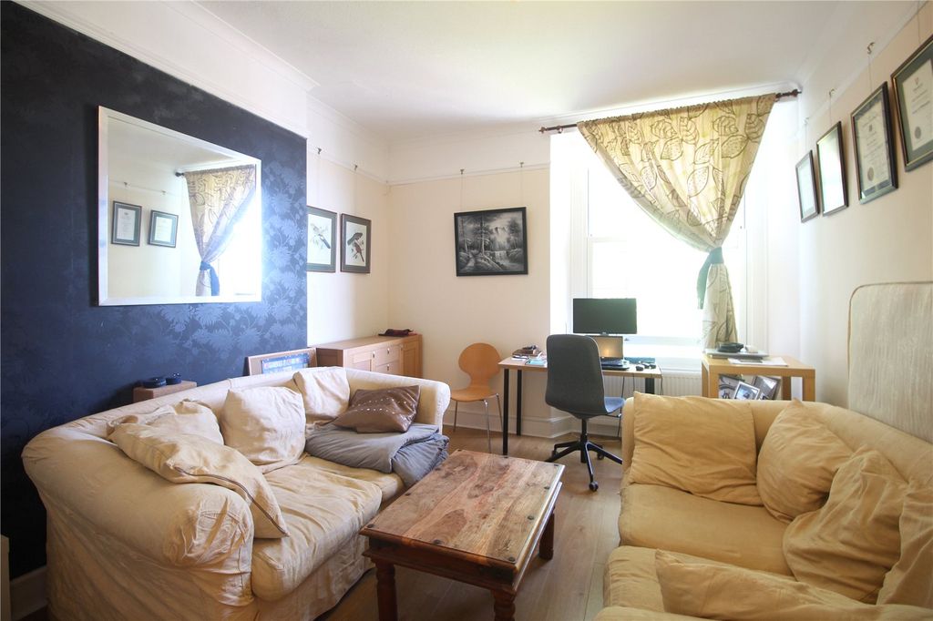 Additional image 6 of 2 bed flat to rentArley Hill, Cotham, Bristol BS6