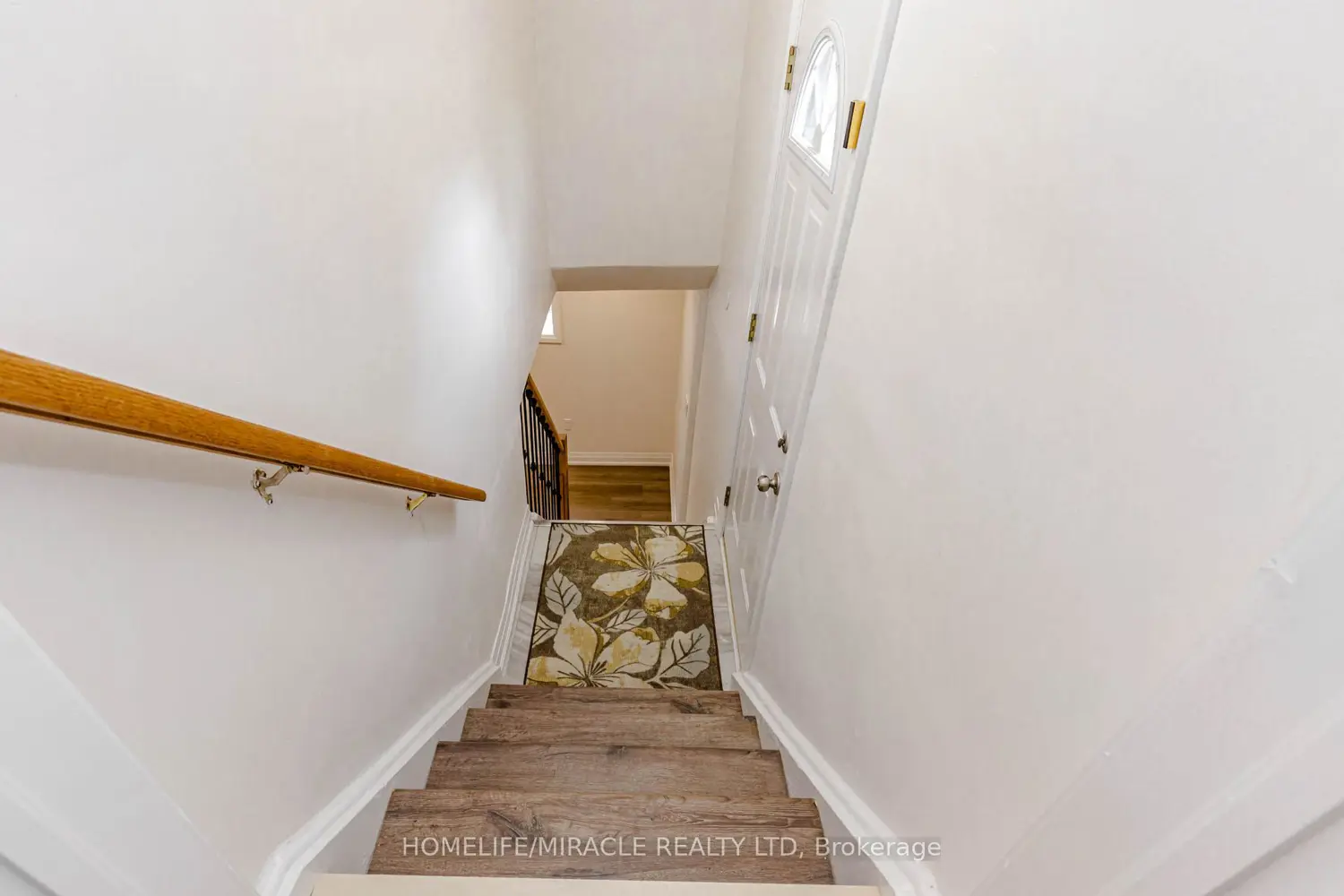 Additional image 14 of 563 Taplow Crescent