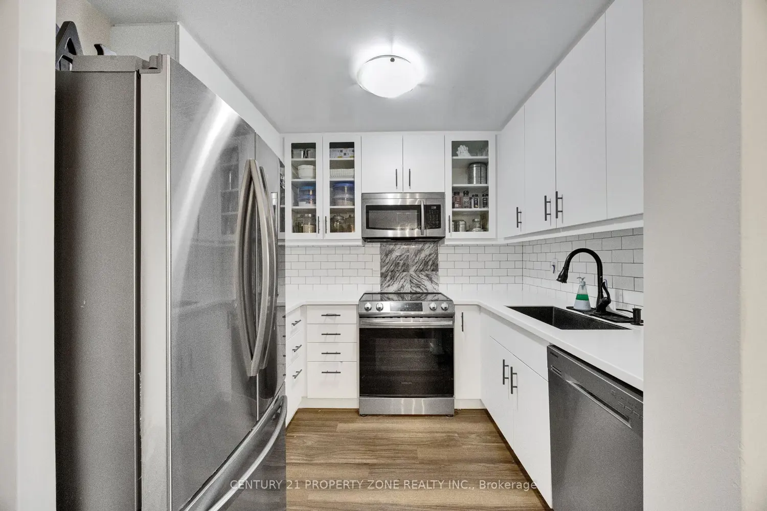 Additional image 5 of 573 Mornington Avenue 907