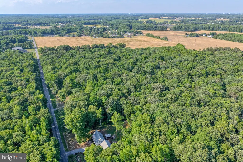 Tomahawk Lane, Felton, DE 19943