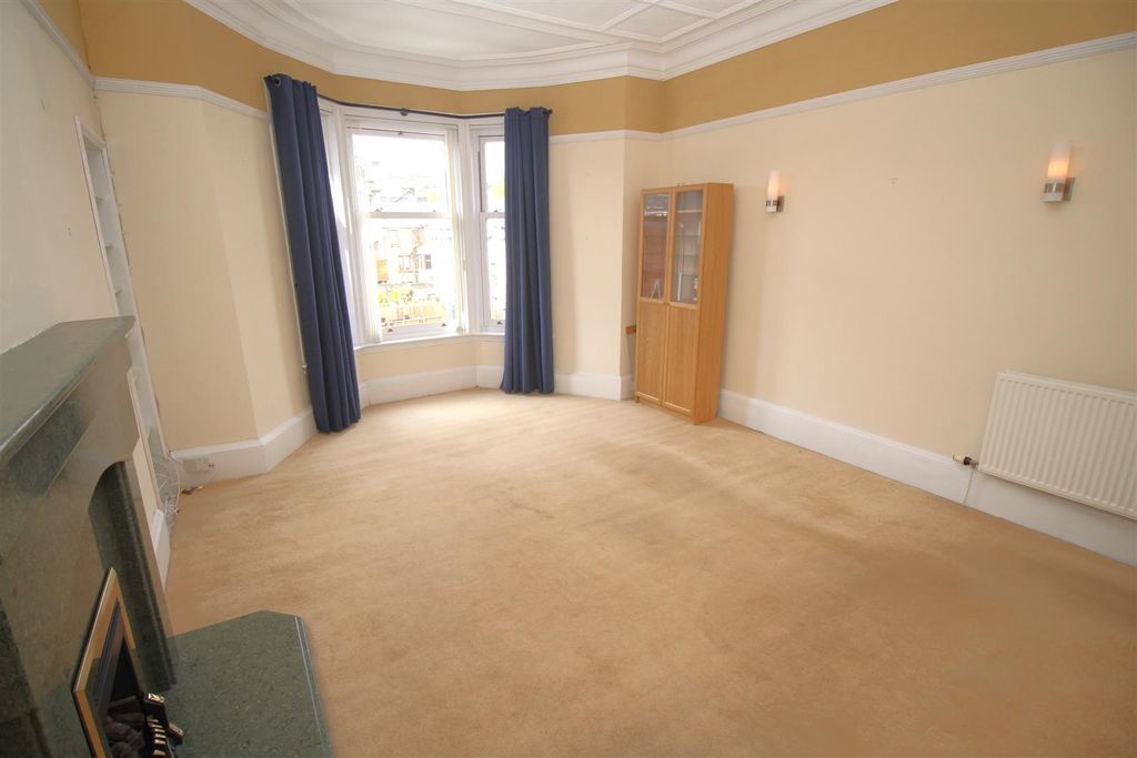 Additional image 6 of 2 bed flat for saleBrougham Street, Greenock PA16