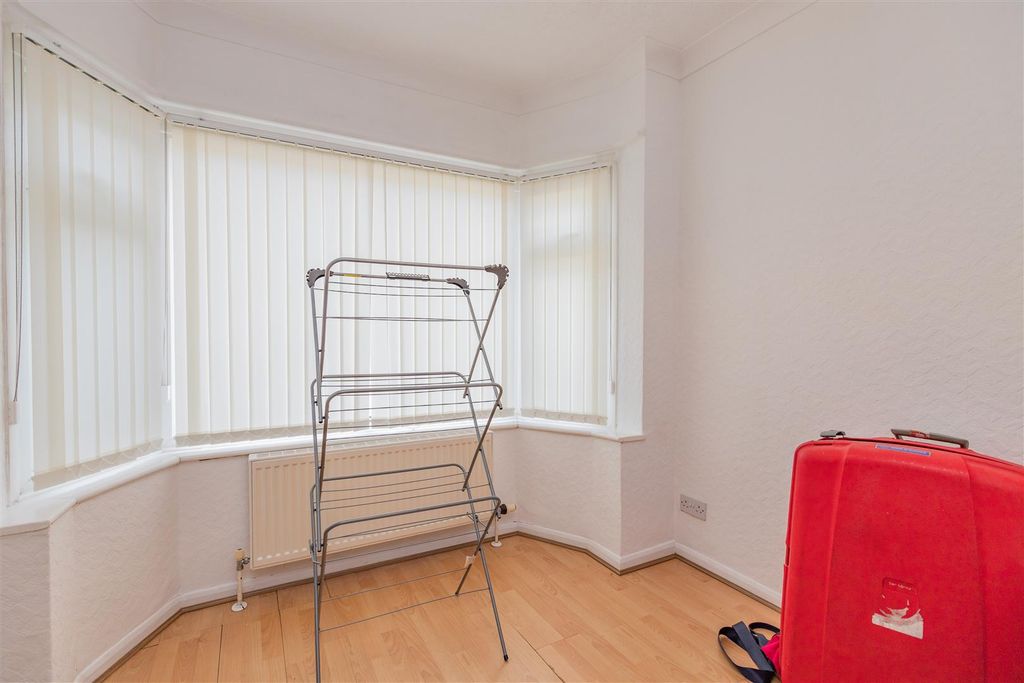 6 bed shared accommodation to rentHubert Road, Selly Oak, Birmingham, West Midlands B29 photo 5