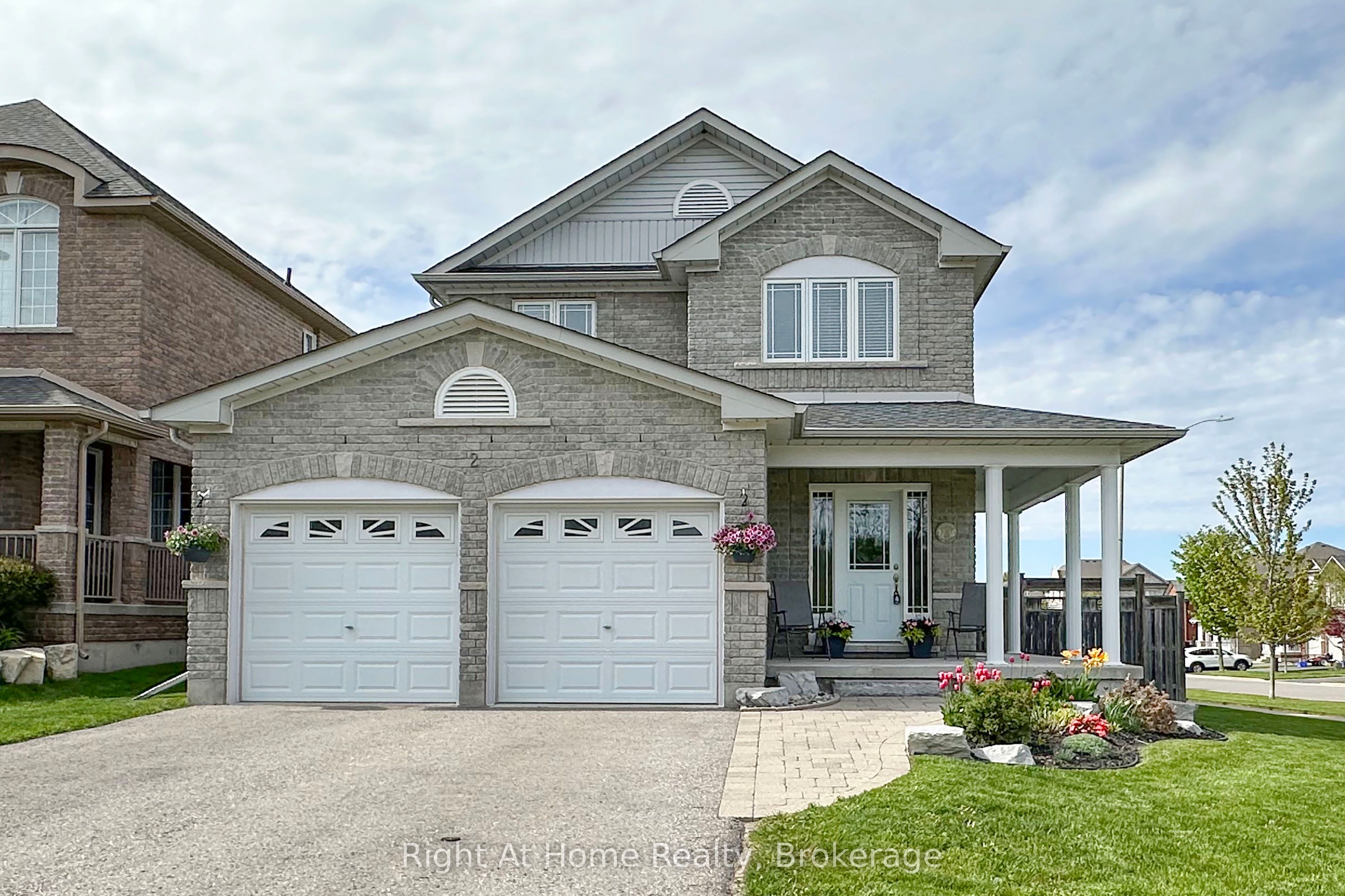 2 Cousins Street, Clarington, ON, L1E 3K4
