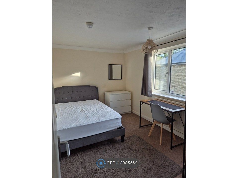 Additional image 6 of 6 bed semi-detached house to rentLaburnum Close, Cambridge CB4