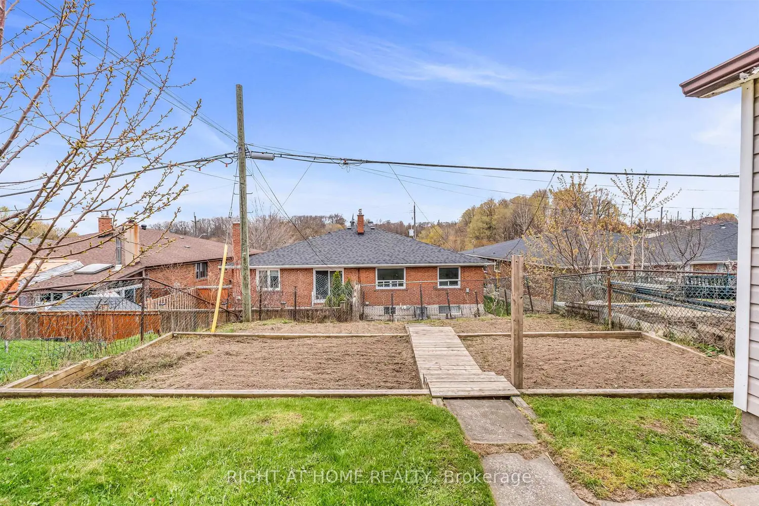 110 Victory Drive photo 3