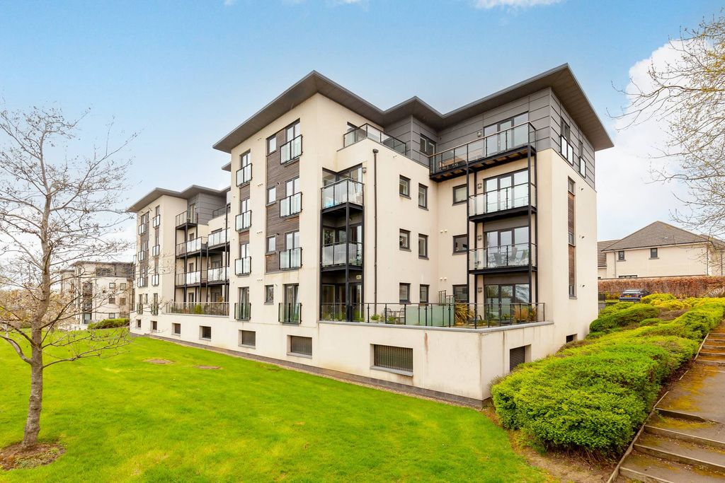 Additional image 15 of 2 bed flat for sale4/4 Burnbrae Park, Edinburgh EH12