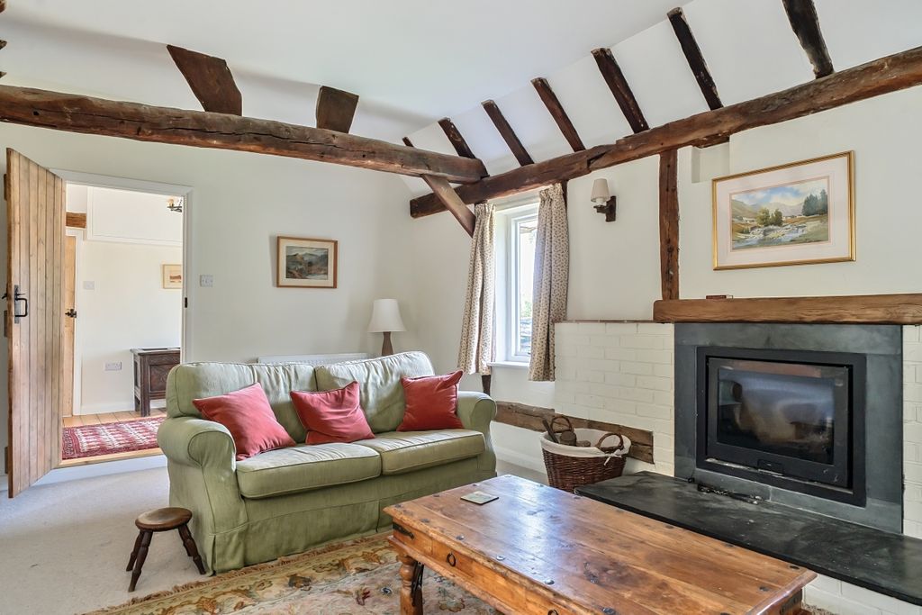 Additional image 9 of 3 bed barn conversion to rentEmms Lane, Brooks Green, Horsham RH13