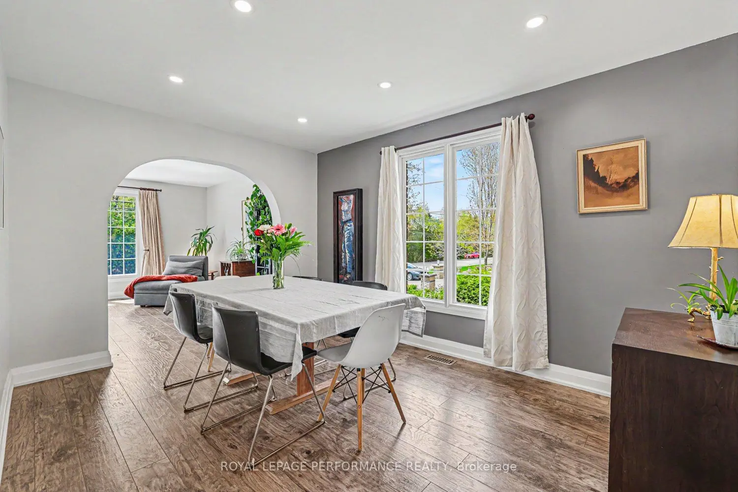 26 Delong Drive photo 2