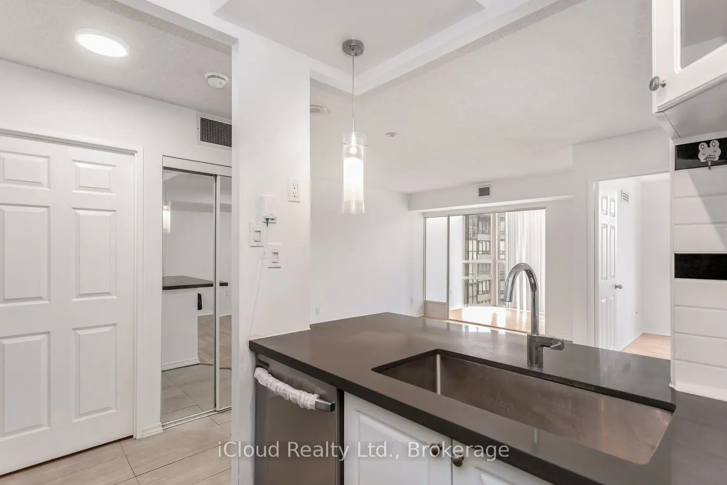 Additional image 14 of 285 Enfield Place 2111