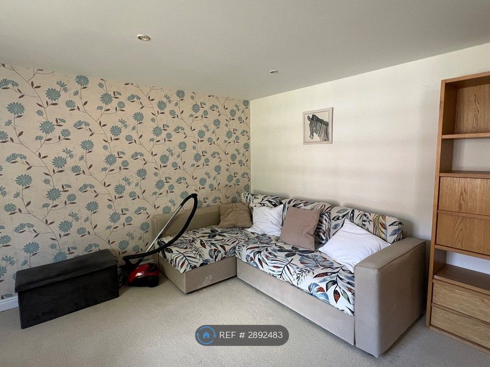 Additional image 6 of 2 bed flat to rentJohn Repton Gardens, Bristol BS10