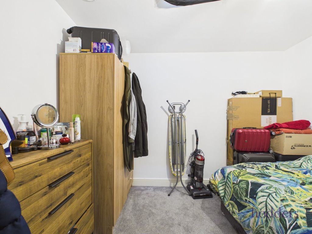 Additional image 12 of 2 bed flat to rentFour Corners Chertsey, Pound Road, Chertsey KT16