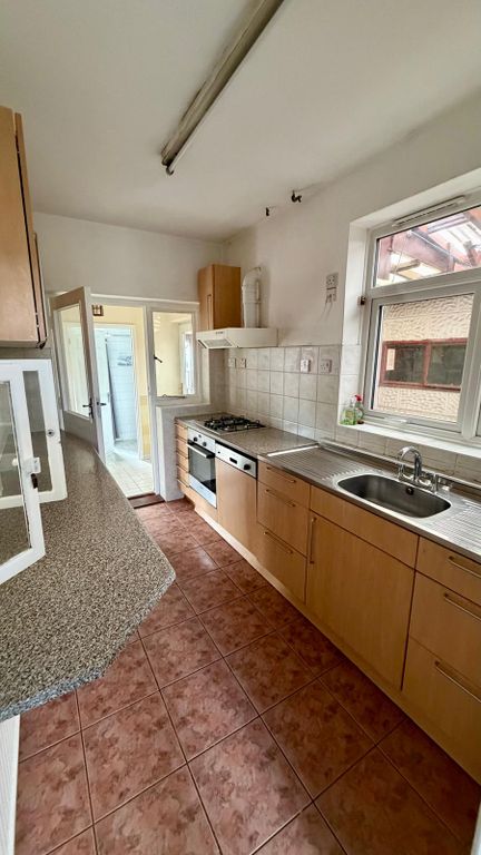 Additional image 4 of 3 bed semi-detached house to rentLondon Road, Peterborough PE2