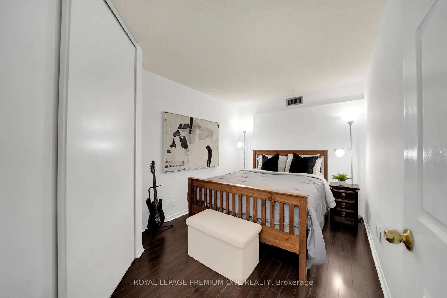 Additional image 4 of 1001 Cedarglen Gate 310