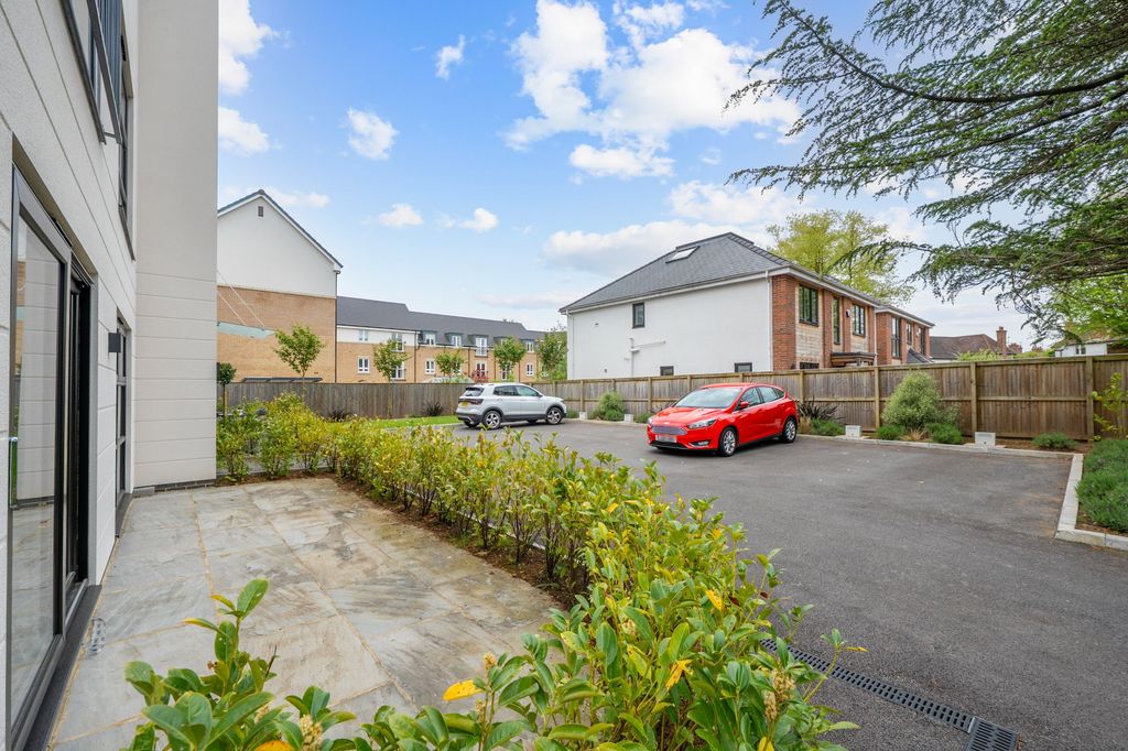 Additional image 20 of 2 bed flat to rentWayside Crescent, Harrogate HG2