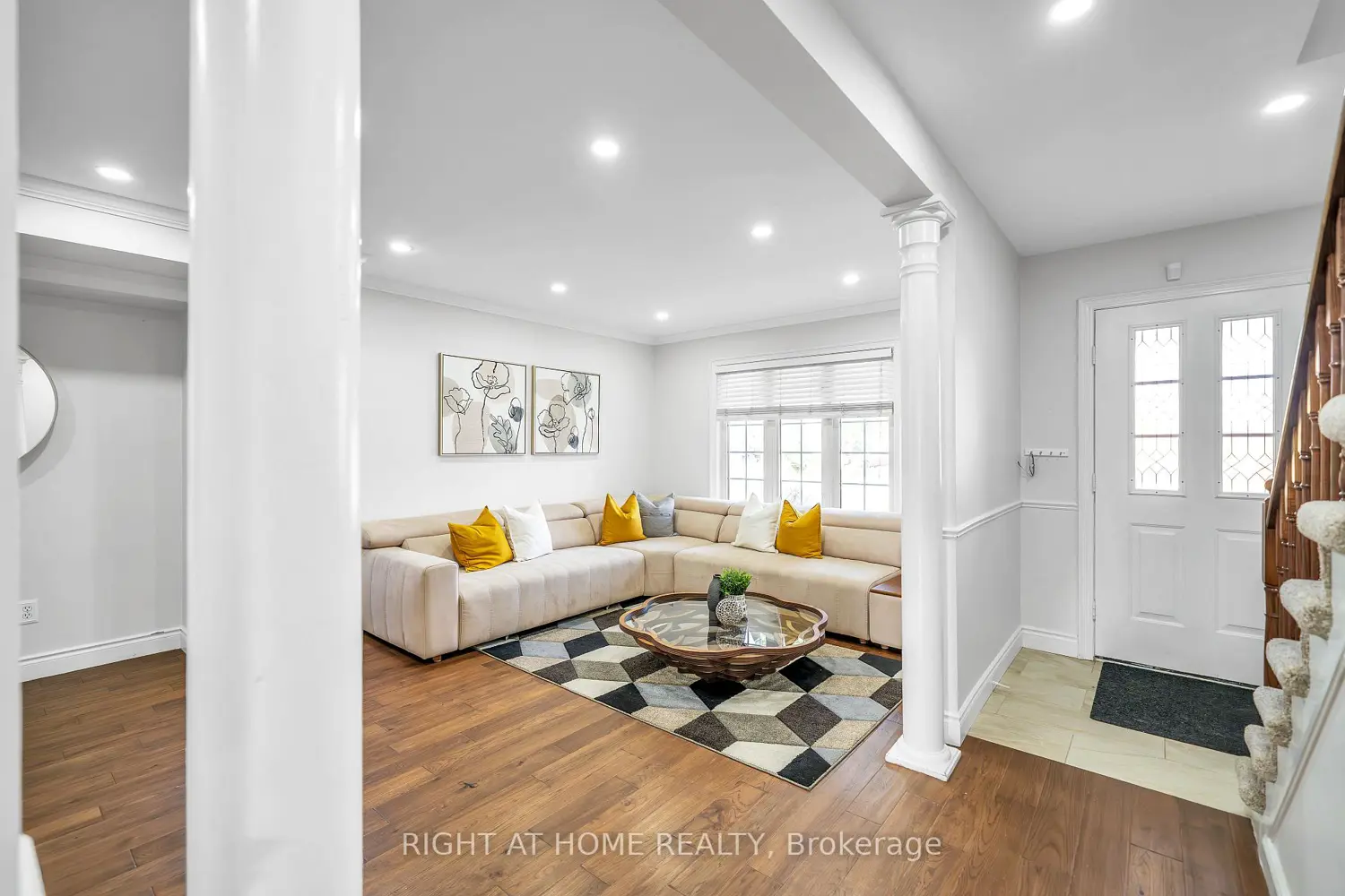632 Longworth Avenue photo 3