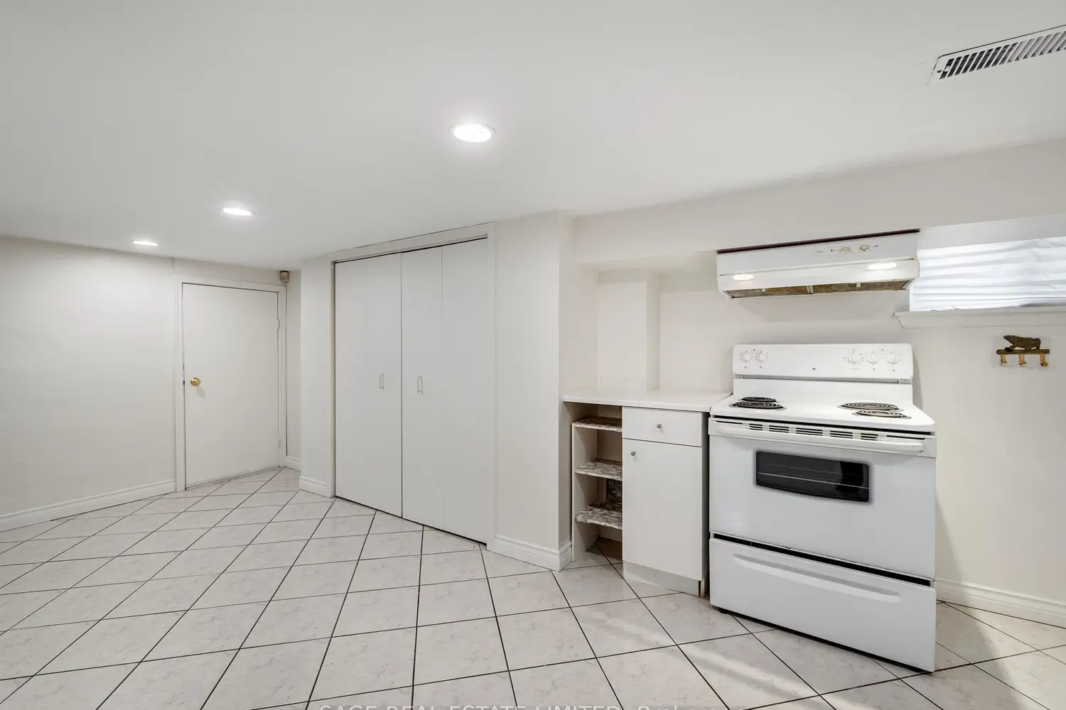 Additional image 11 of 521 Glen Park Avenue