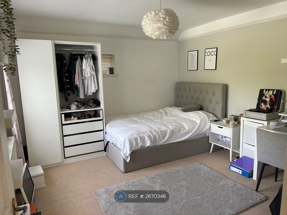 Additional image 16 of 5 bed detached house to rentLucastes Avenue, Haywards Heath RH16