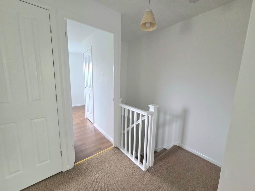 Additional image 7 of 3 bed end terrace house to rentCwrt Nant Y Felin, Caerphilly CF83