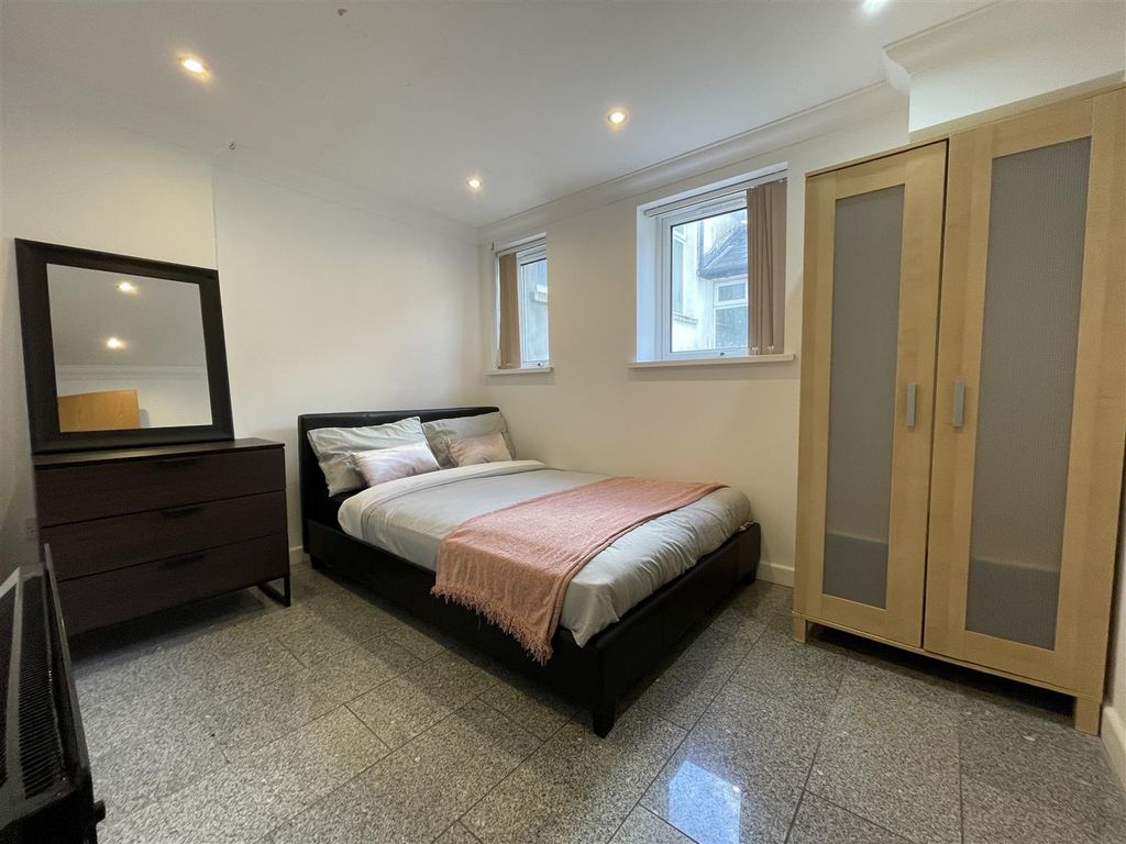 Additional image 4 of 2 bed flat to rentAlbany Road, Cardiff CF24