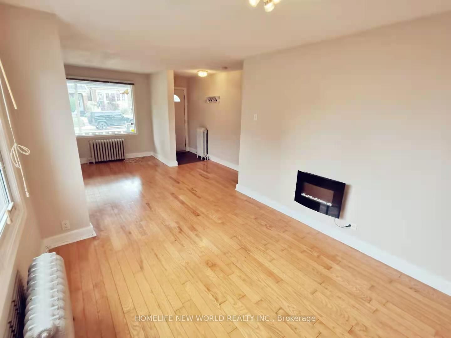 Additional image 4 of 26 Epsom U2 Avenue, Toronto, ON, M4C 2A6