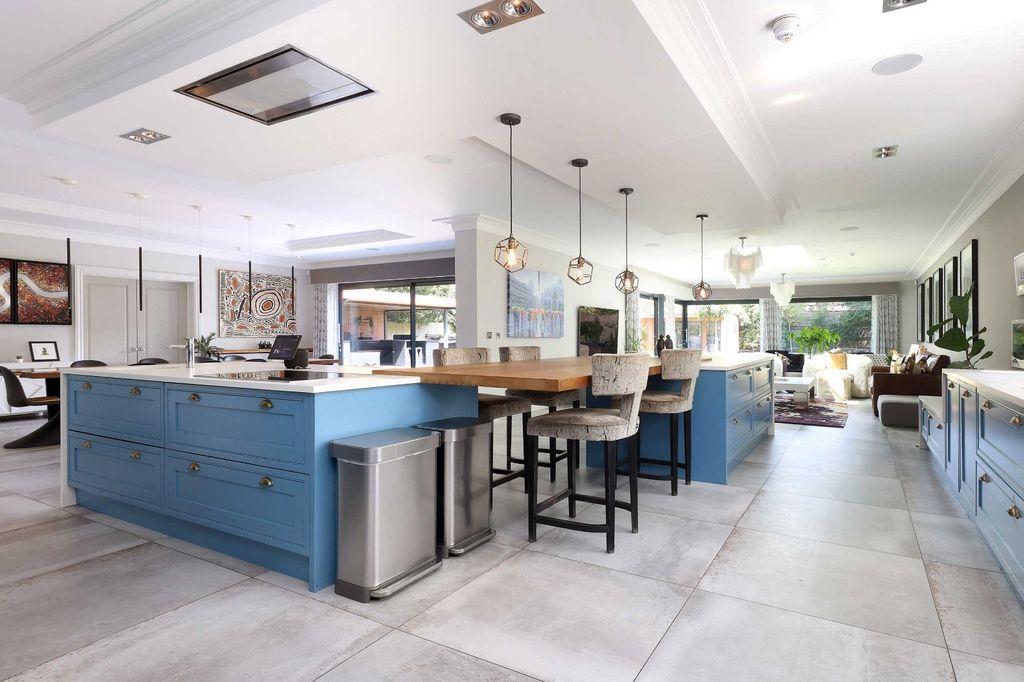 Additional image 3 of 6 bed detached house for salePenn Road, Beaconsfield, Buckinghamshire HP9