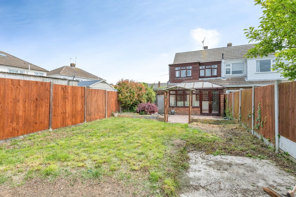 Additional image 17 of 4 bed semi-detached house for saleSandown Road, Wickford SS11