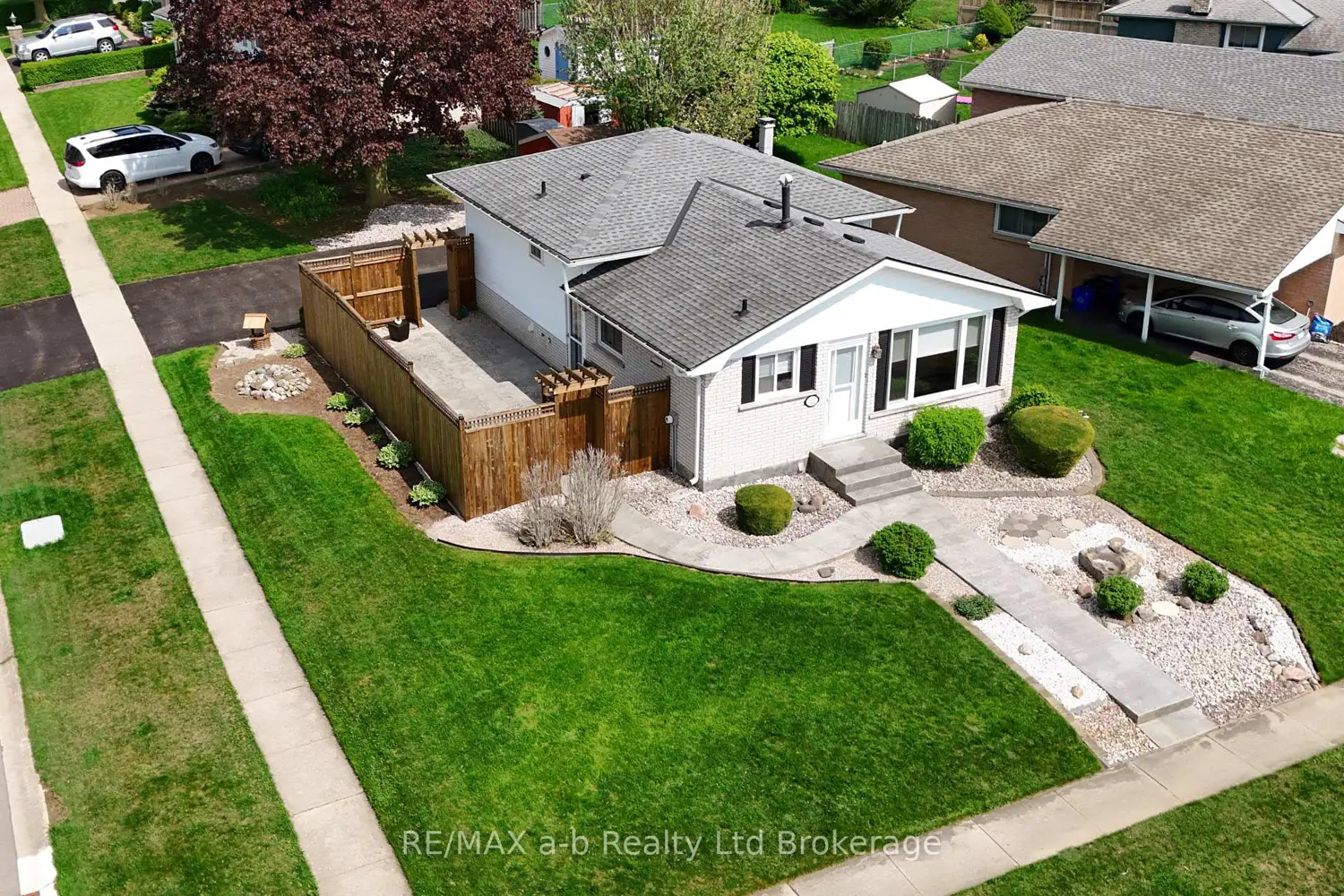 324 Macdonald Drive