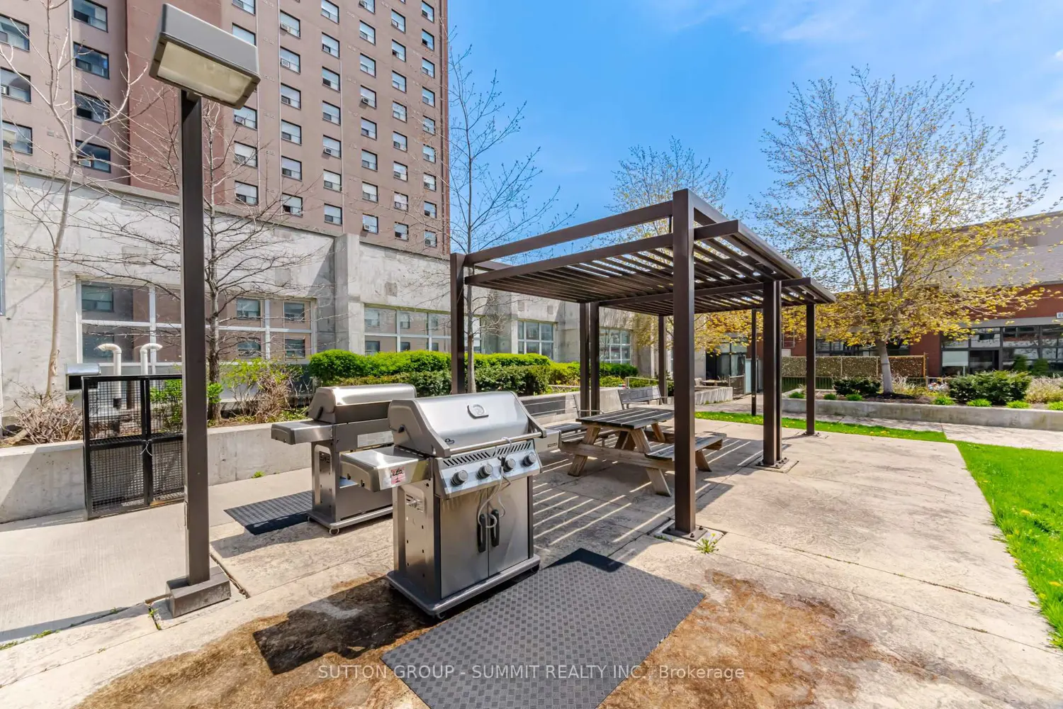 Additional image 11 of 1410 Dupont Street 311