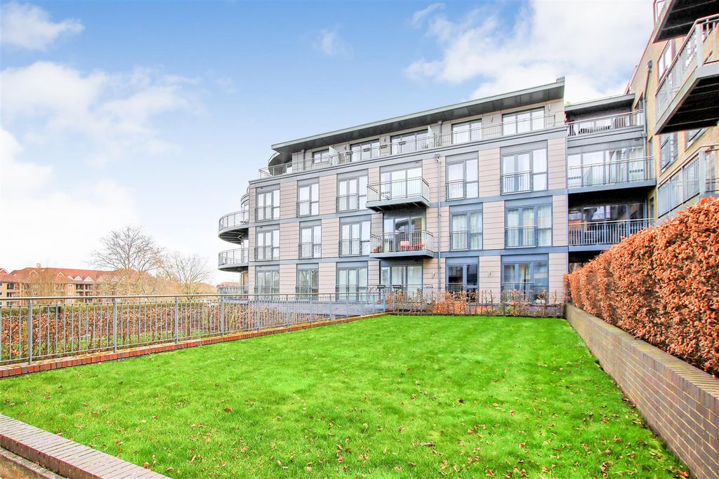 Additional image 10 of 1 bed flat for saleKingsley Walk, Cambridge CB5