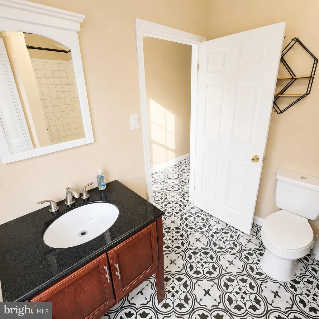 1302 W 7th Street, Wilmington, DE 19805