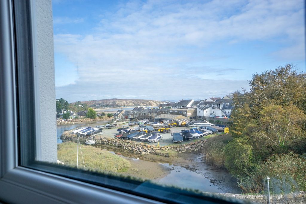 Additional image 8 of 2 bed flat for salePen Y Bont, Abersoch, Pwllheli LL53