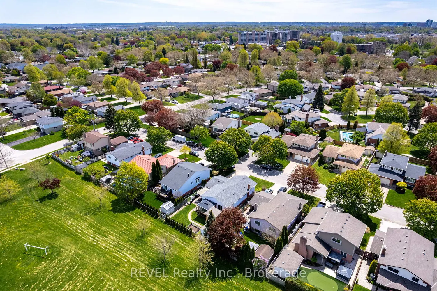Additional image 10 of 9 Amberwood Court