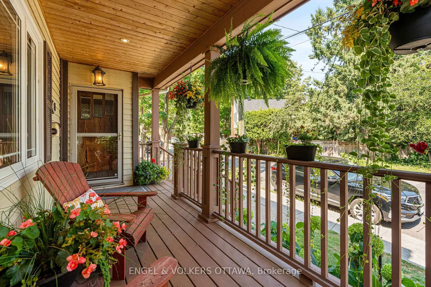 14 Cameron Avenue photo 2