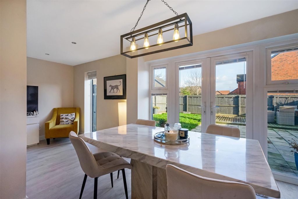 Additional image 8 of 4 bed detached house for saleRoundhill Road, Hurworth, Darlington DL2