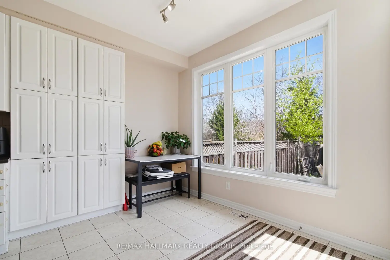 728 Cedar Creek Drive photo 4