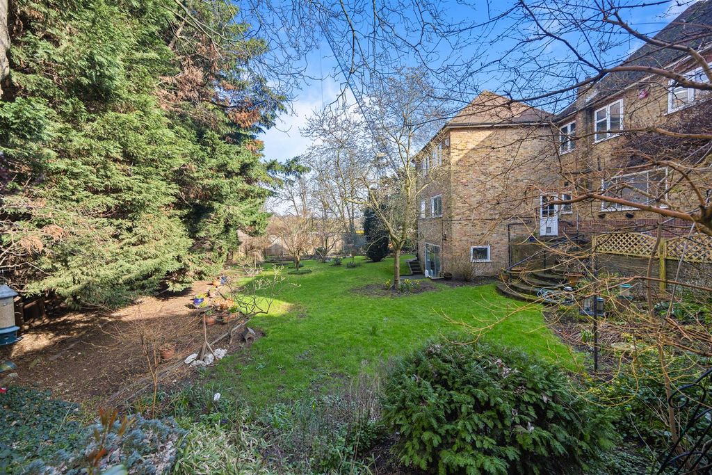 Additional image 12 of 5 bed detached house for saleCedars Close, London NW4