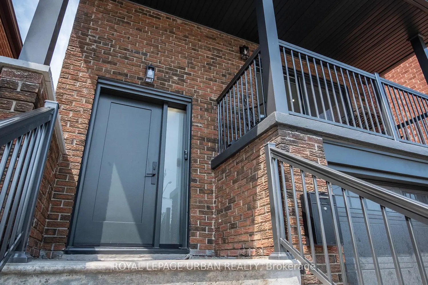 434 Westmount Avenue photo 3