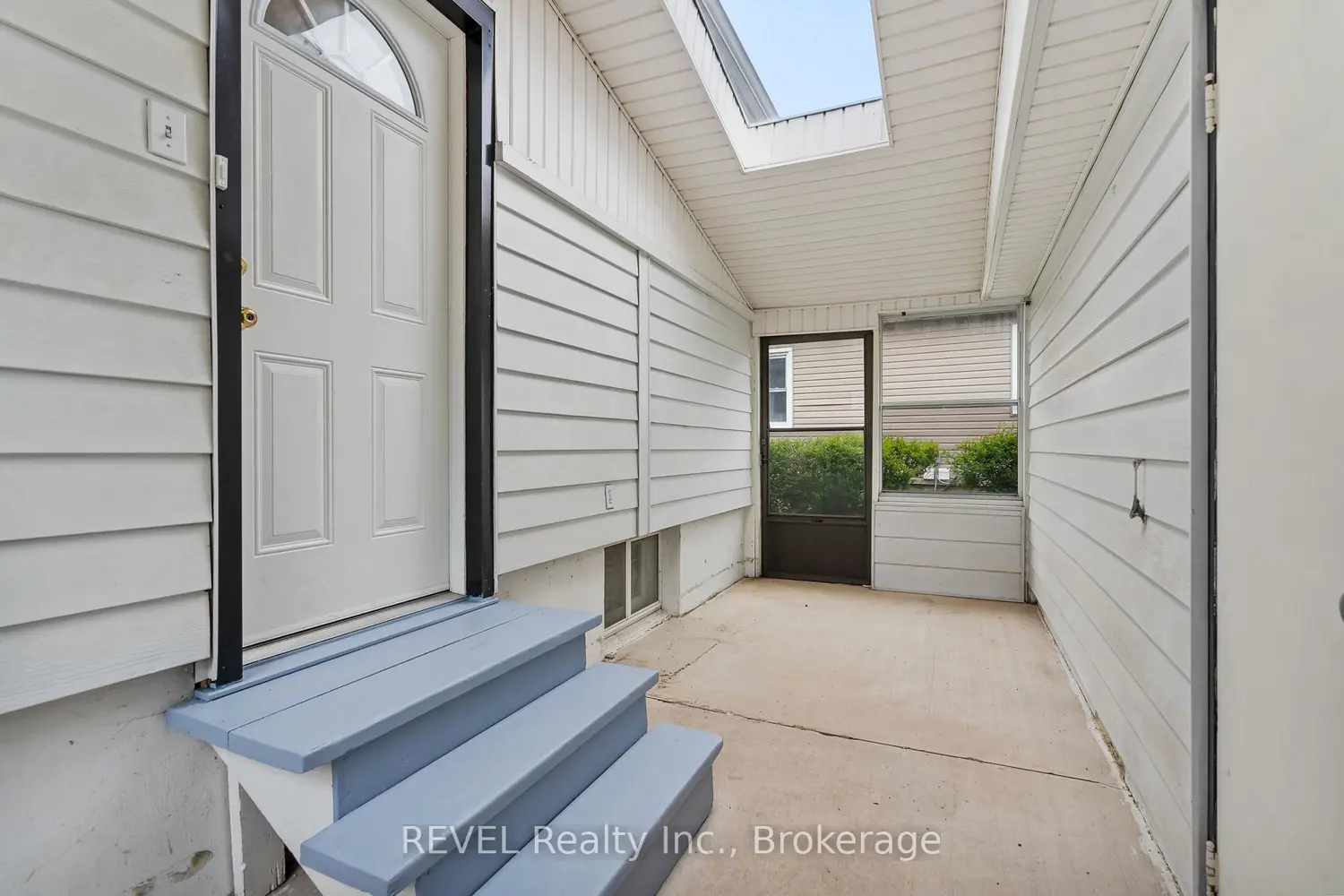Additional image 14 of 18 Nickerson Avenue