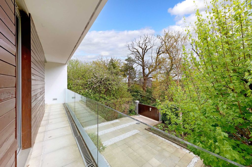 Additional image 21 of 4 bed detached house to rentChanner Drive, Penn, Buckinghamshire HP10